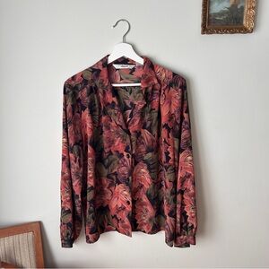 Stunning Vintage silky style floral Button-Front Women's Blouse